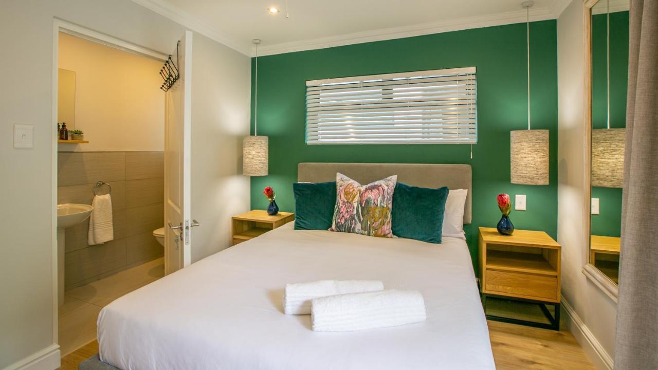 Hout & About Guest House Hout Bay Ngoại thất bức ảnh