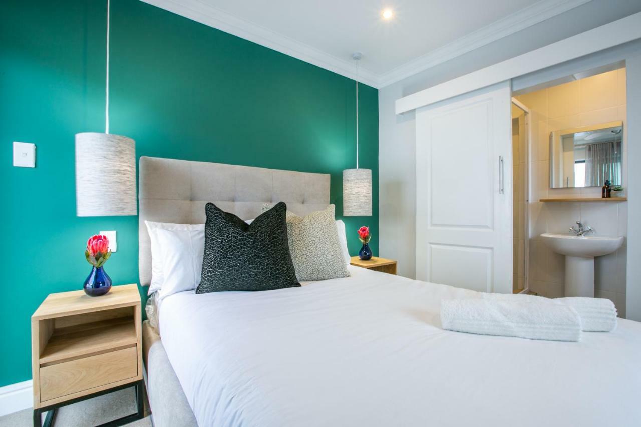 Hout & About Guest House Hout Bay Ngoại thất bức ảnh