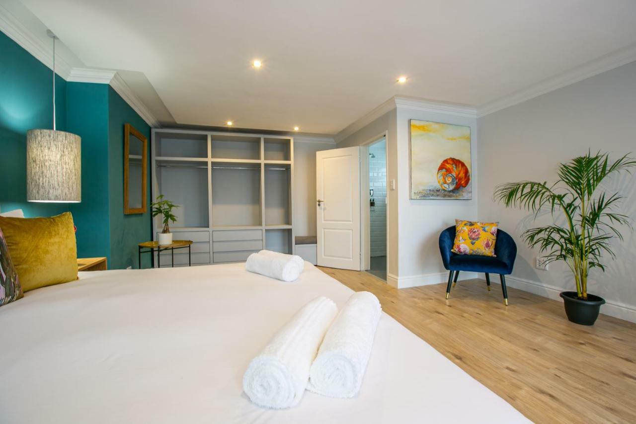 Hout & About Guest House Hout Bay Ngoại thất bức ảnh