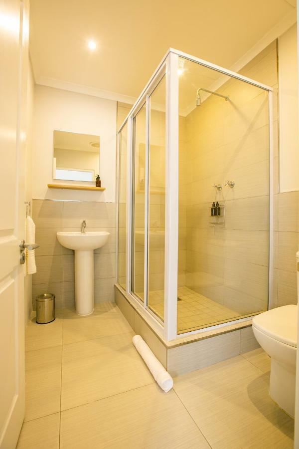 Hout & About Guest House Hout Bay Ngoại thất bức ảnh